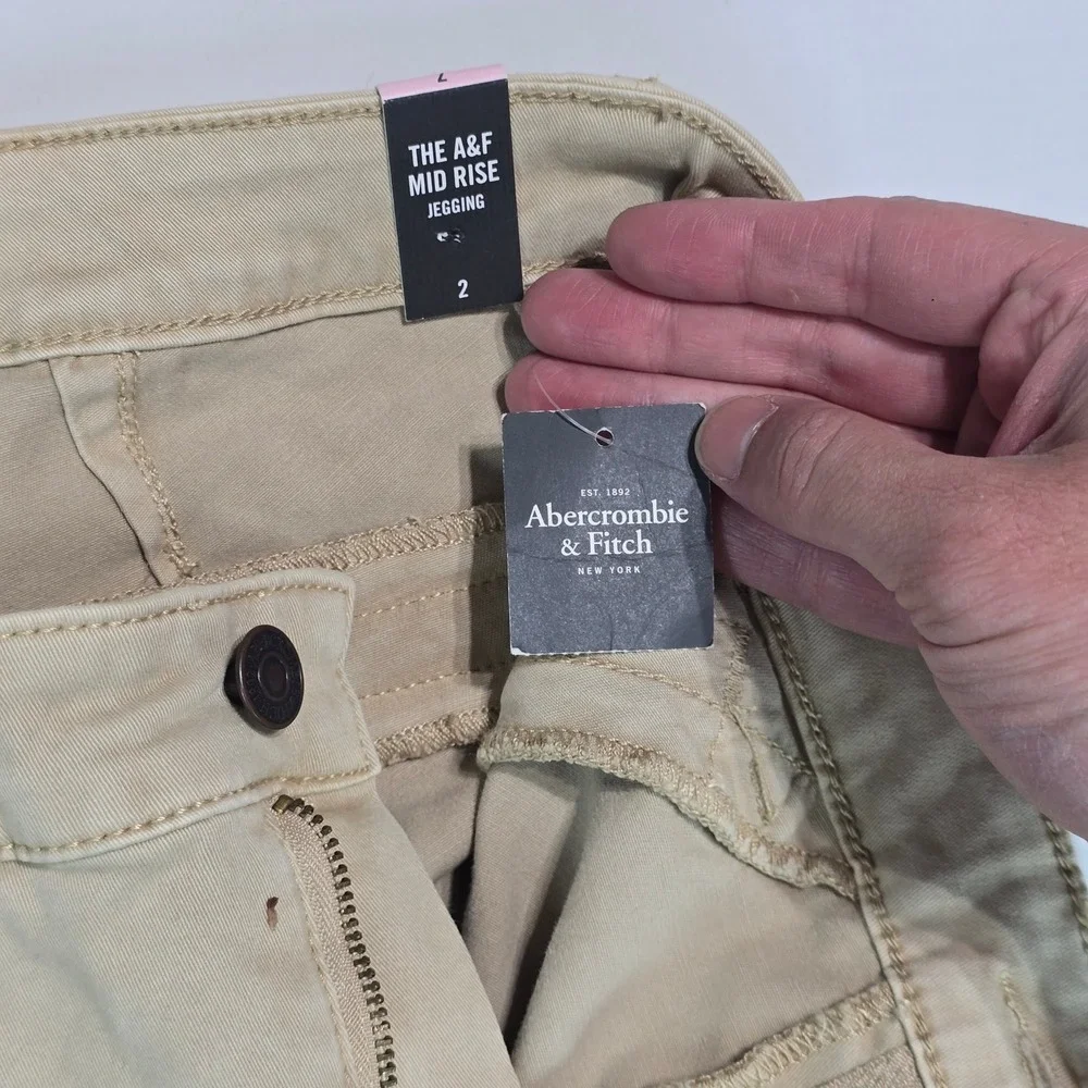 Abercrombie & Fitch Mid Rise Jegging Khaki Tan Studded Moto Pants Size 2 W26 - Picture 14 of 16